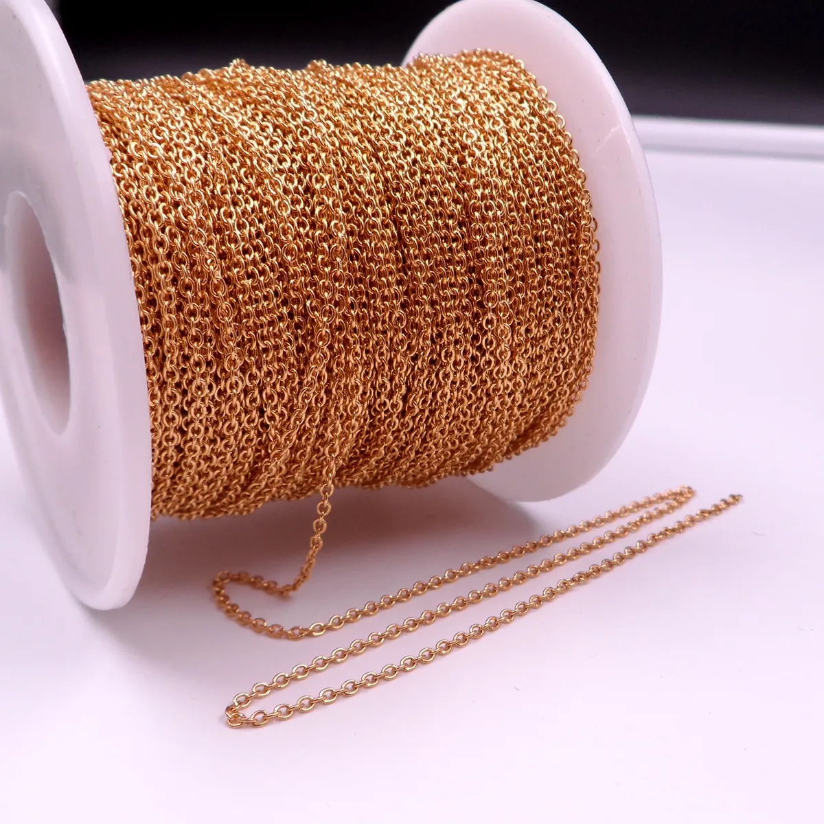 Gnayy 10 Meter Lot in Bulk Plated Gold Smooth Oval O Rolo Chain Rvs DIY Jewlery Marking Chain 1.5mm / 2mm