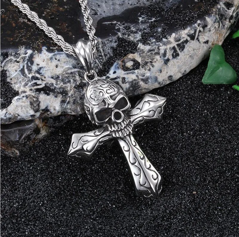 Fajna Biżuteria Szkielet Vintage Mężczyźni 316L Ze Stali Nierdzewnej Duża Rowerzysta Cross Skull Punk Design Naszyjnik Wisiorek 3mm * 23.6 