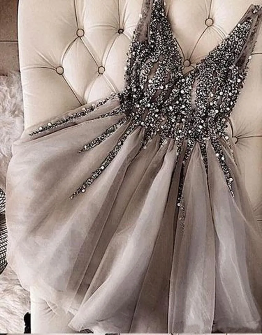 2019 Perles Paillettes Robes De Cocktail De Bal Court Sexy Argent Gris Doux 16 Robes De Soirée De Retour Sur Mesure