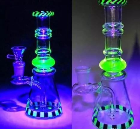 Hot Sale 18 Cm Tall Uv Glass Material Glass Bongs Smoking Ater Smoking Pipes Oil Rigs Glass Bong Noctilucence Striped Hookahs In Stock