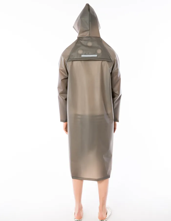 Multifunctionele biologisch afbreekbare waterdichte verpakking transparante lange dikke plastic regenjas hooded herbruikbaar met reflecterende tape