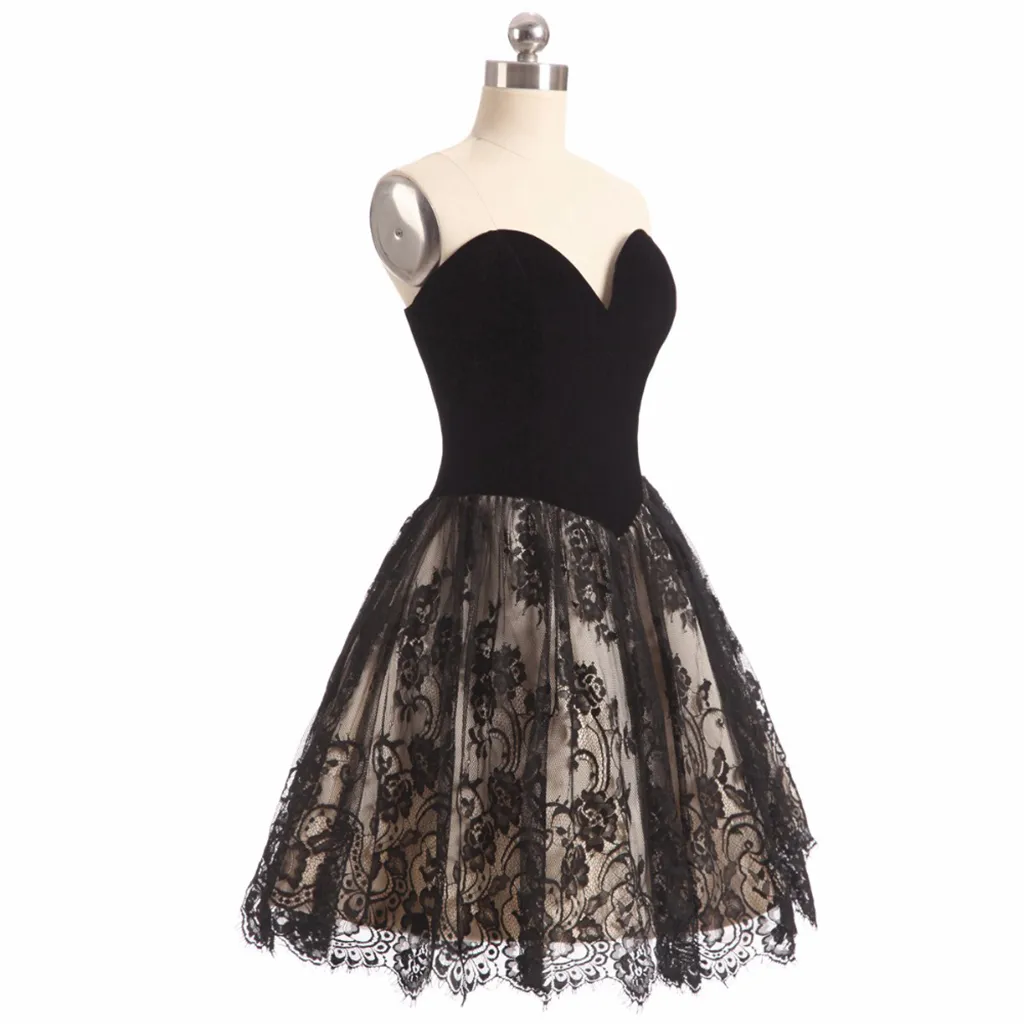 Black 2019 Homecoming Dresses A-Line Sweetheart Krótki Mini Tulle Koronki Bez Backless Eleganckie Suknie Koktajlowe do lata