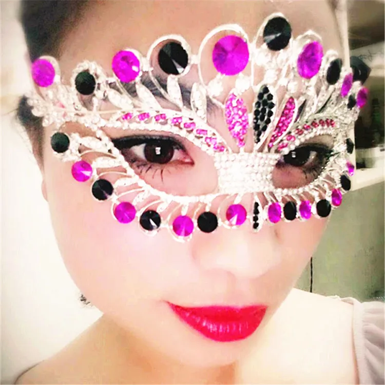 Euro-amerikansk stil Handgjord Crown Rhinestone Sexig Mask Kreativ present till Masquerade Cosplay Princess NightClub Dress Up