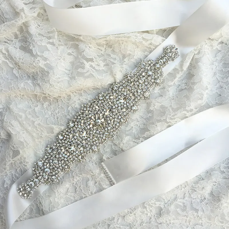 2019 Ny lyx Rhinestone Crystals Bälte Bröllopsklänning Tillbehör Bälte 100% Handgjorda Bästsäljande Bridal Sashes För Prom Party 10 Färger