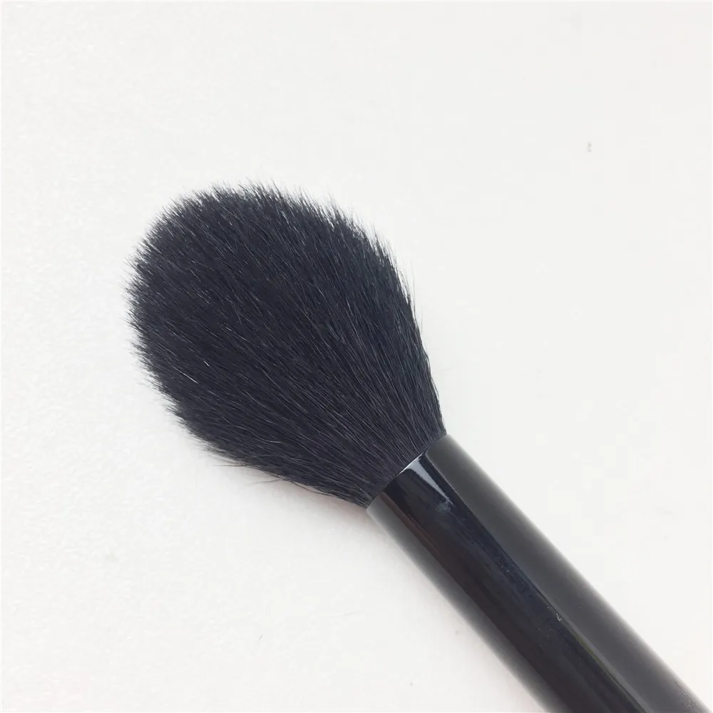BB-SIRE Sheer Powder Brush - Goat Hair Highlight Precision Powder Blush Brush - Beauty Makeup Borstels Tool