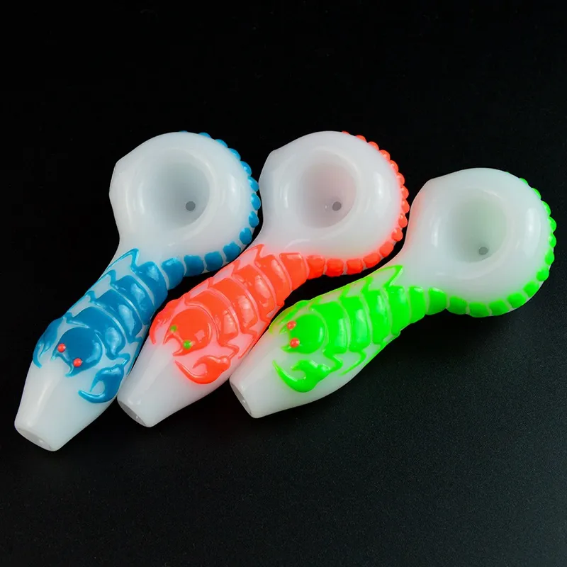 Wholesale Scorpion Spoon Pipe Glow In The Dark Heady Glass Smoking Pipes Oil Burner Hand Pipe Smoking Accessories DHL Free Shiping GID10