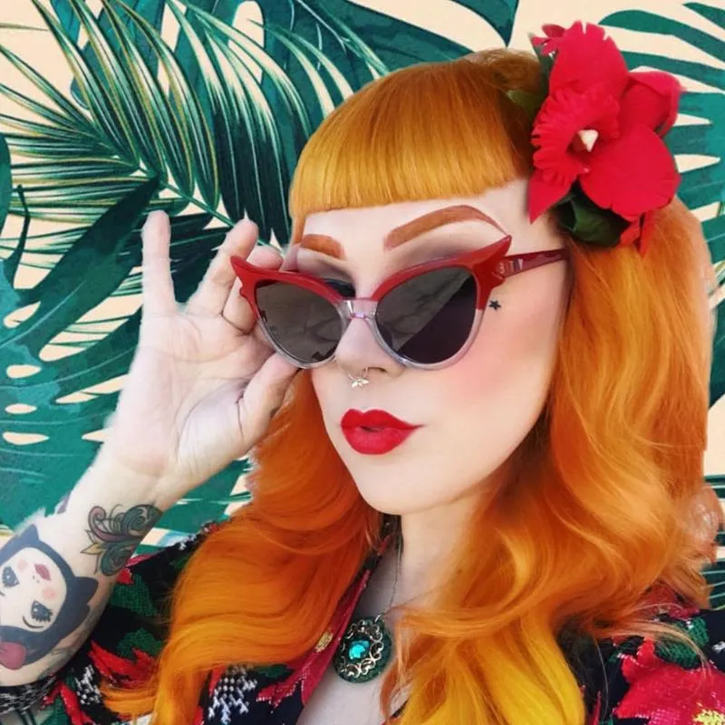 Cat Eye Designer Sunglasses Vintage Style for Small Faces  display picture 2