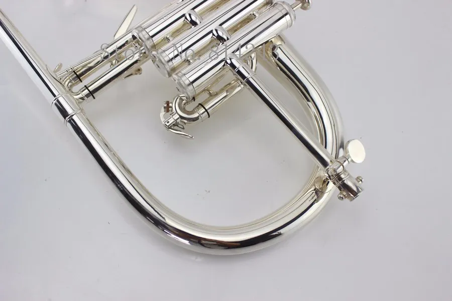 Yüksek Kaliteli Amerikan Flugelhorn Gümüş kaplama B Düz Bb Profesyonel Trompet Üst Müzik Aletleri Pirinç Trompete Boynuz
