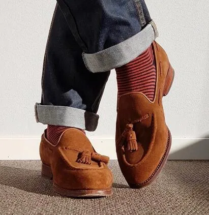 Män mode handgjorda tofs loafers skor glida på gentleman lyx suede casual skor män klänning affärsfest skor