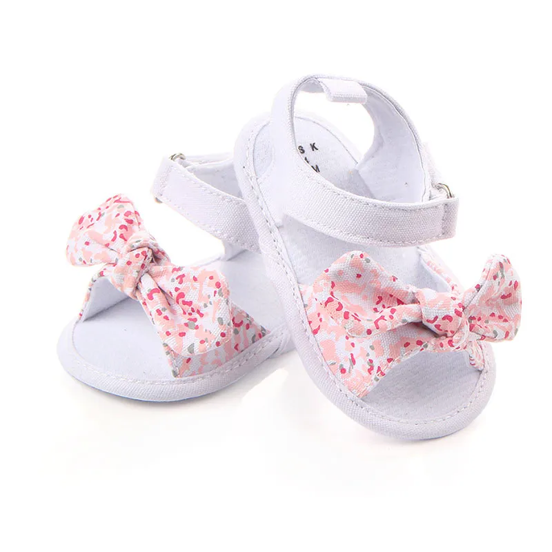 Baby flickor sandaler barn skor härliga blomma sommarskor nyfödda flickor antislip Första vandrare