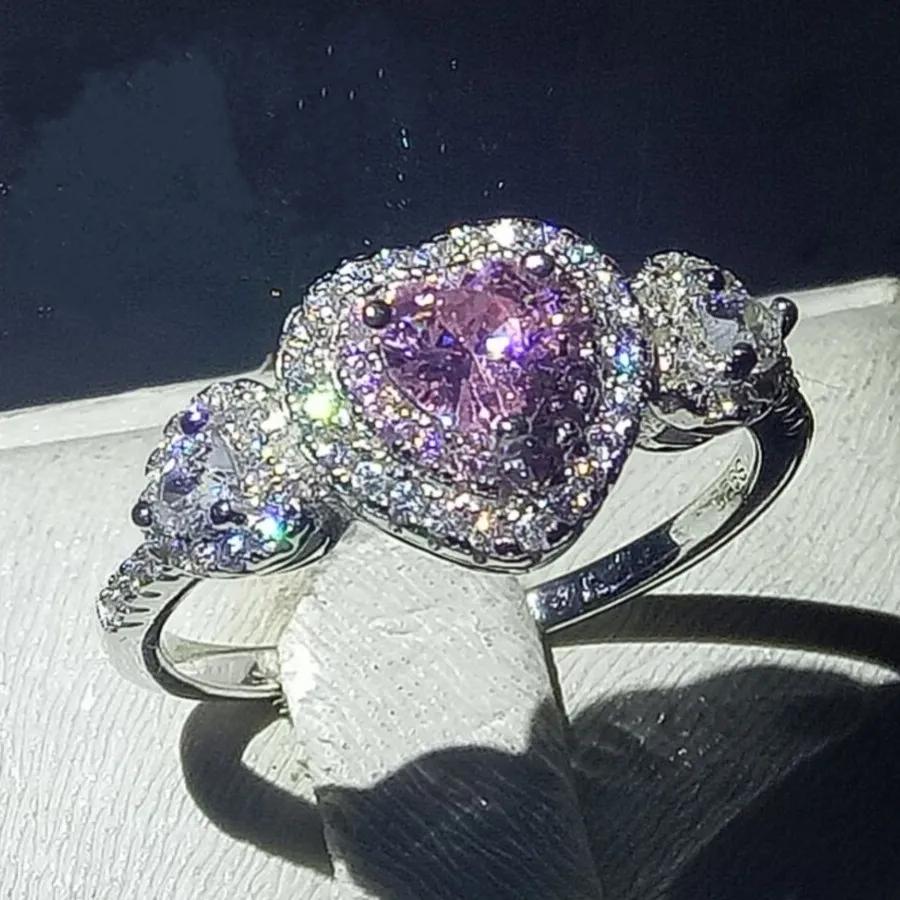 Hjärtform Promise Ring 100% Real Soild 925 Sterling Silver Smycken Rosa Sapphire CZ Diamond Engagement Bröllop Band Ringar för Kvinnor Män