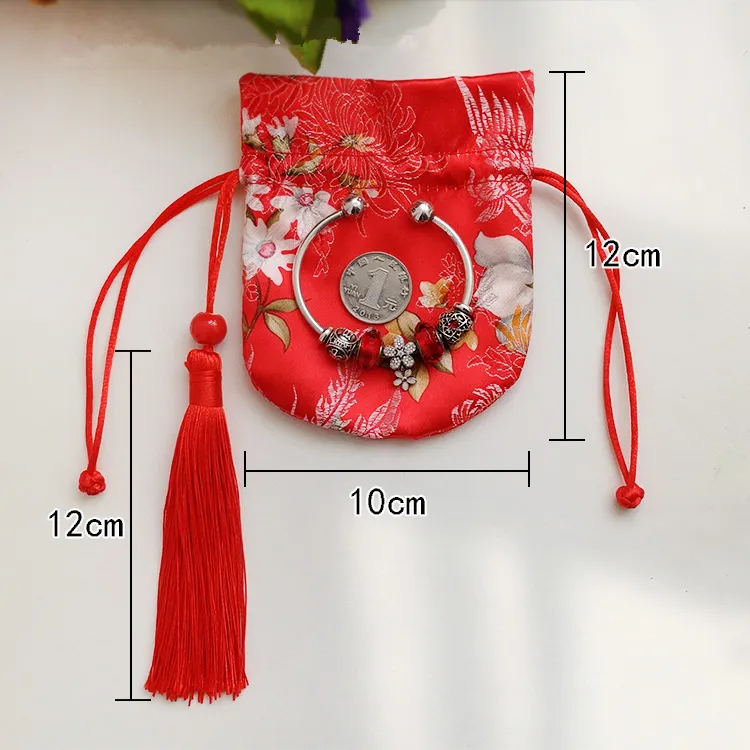 Handgjorda Tassel Floral Silk Brocade Smycken Påse Presentkassar Små Satin Drawstring Väskor Pouches Sachet Cloth Bag för Smycken