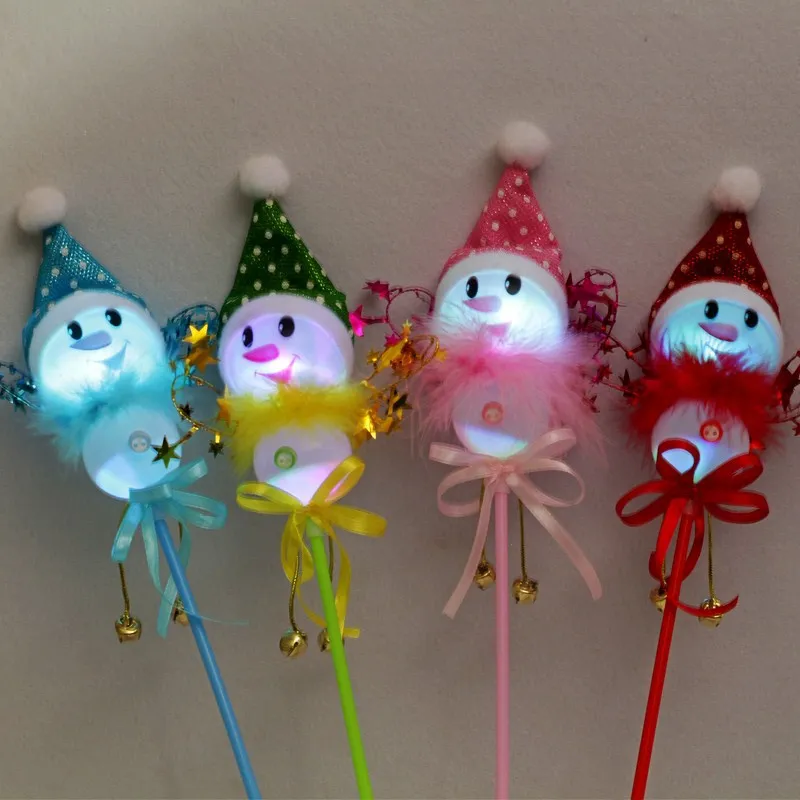 Рождественские детские подарки поставляют рождественские украшения праздничные подарки Оптовые огни с блестящими палочками снеговика куклы