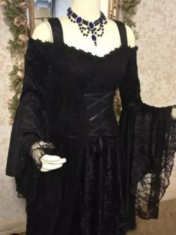 Vintage schwarze Gothic-Brautkleider, mittelalterliche A-Linie, schulterfreie Träger, lange Ärmel, Korsett-Brautkleider mit Hofschleppe, nach Maß