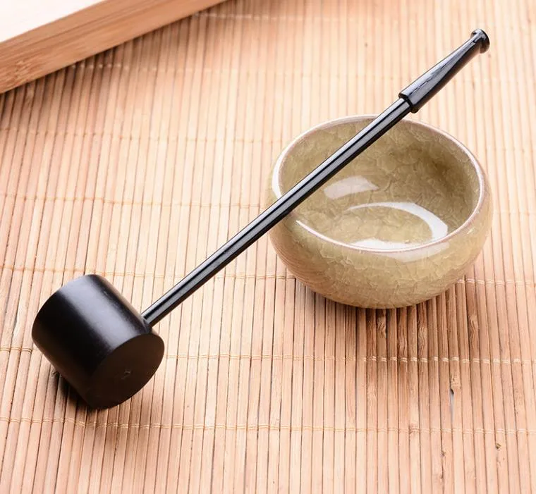 Black fashion, creative pipe, pipe, slender rod, high end atmospheric pipe.