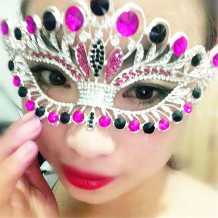 Euro-amerikansk stil Handgjord Crown Rhinestone Sexig Mask Kreativ present till Masquerade Cosplay Princess NightClub Dress Up