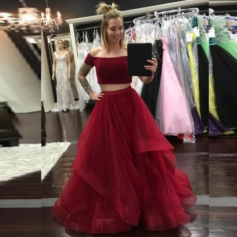 2019 New Arrival Burgundy Two Pieces Prom Dresses Off the Shoulder Short Sleeves Crop Top Ruffles Tulle Skirt Floor Length Evening Gown