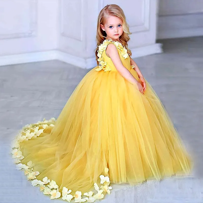 Żółty kwiat Dziewczyny Sukienki na Wesela V Neck Satin Tulle Płatki Długość Piętro Suknia Balowa Dzieci Wedding Birthday Party Dresses