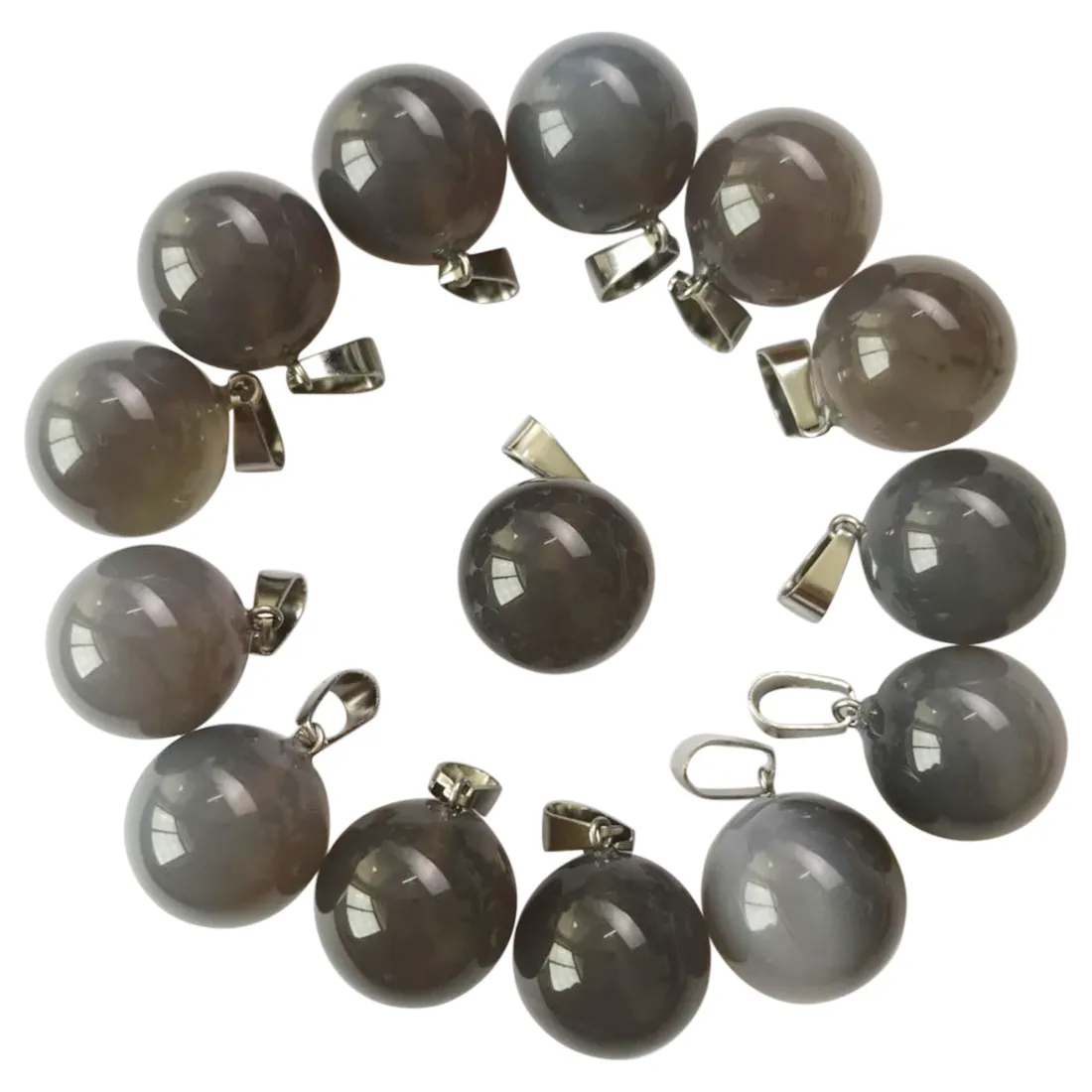 Fubaoying Großhandel 25 teile/los Hohe Qualität natürliche Grau Achat runde ball charms Anhänger 16mm für Schmuck machen Ohrringe Freies verschiffen