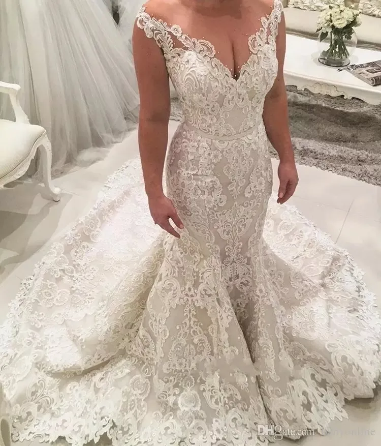 Splendidi abiti da sposa a sirena in pizzo pieno 2019 Abiti da sposa formali da sposa senza maniche con scollo a barchetta e scollo a barchetta