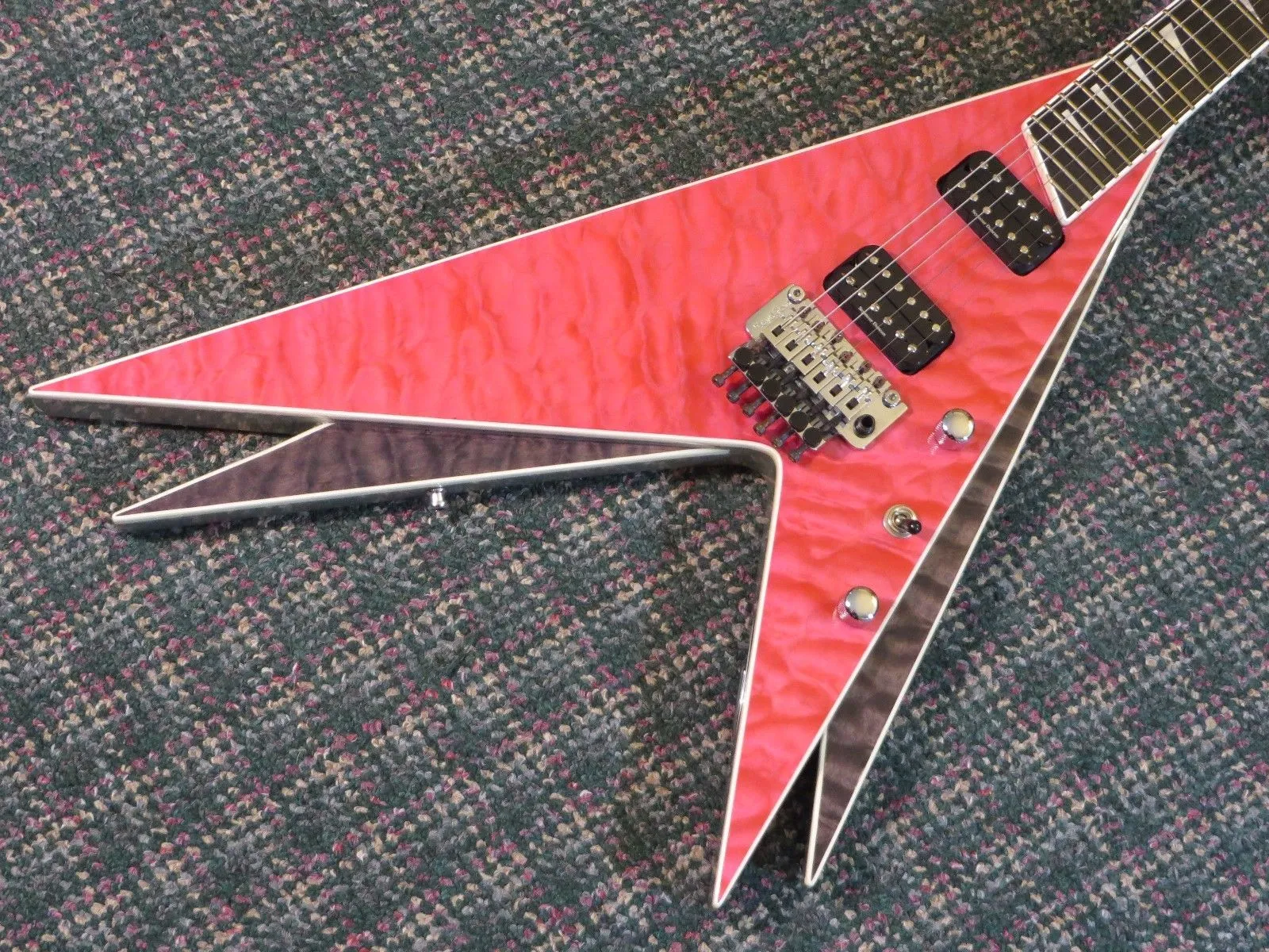 RY Guitar ディンキーストラト パーフェロー1Pネック キルト