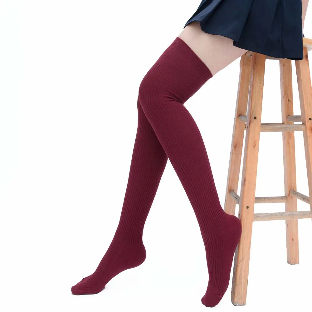 冬の暖かい女性のセクシーなニットストッキング太もも高い膝ソックスの柔らかいロングブーツのストッキング女の子のためのストッキング