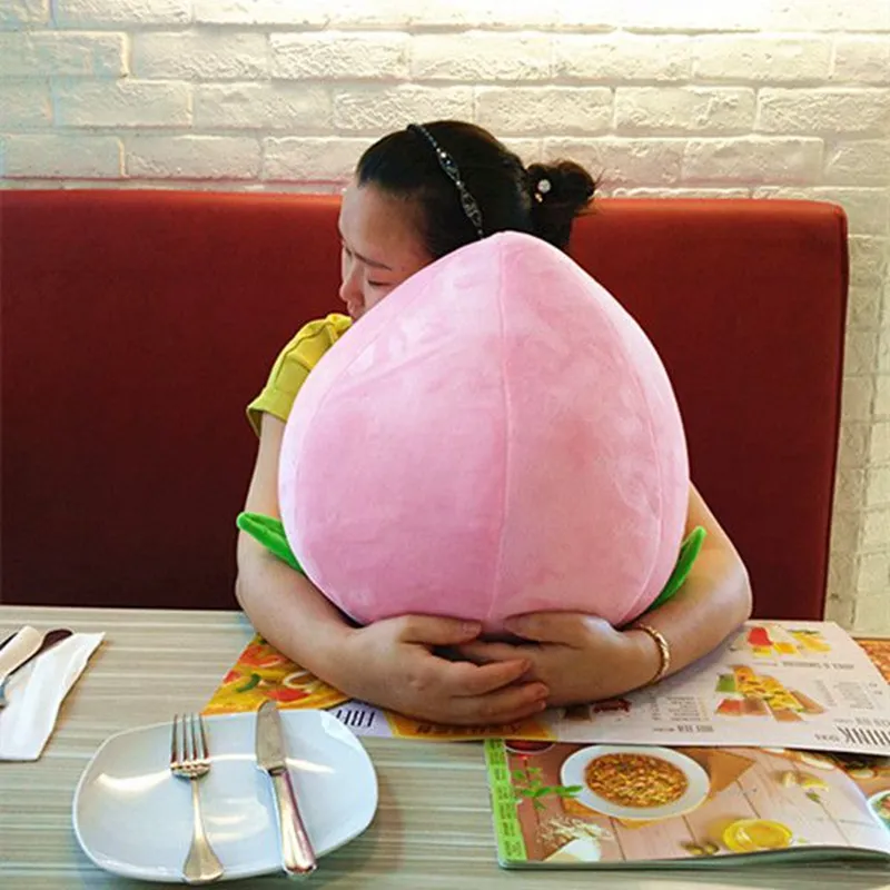 Dorimytrader Kawai Emulational Pink Peach Plush玩具ビッグぬいぐるみ現実的なフルーツ枕ゲーム人形装飾40cmdy61244