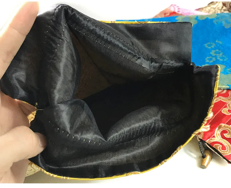 Sac cadeau de luxe en brocart de soie chinois extra large, pochette à bijoux avec cordon de serrage, pochette à cosmétiques, sacs d'emballage réutilisables à la lavande avec doublure 27x9891147