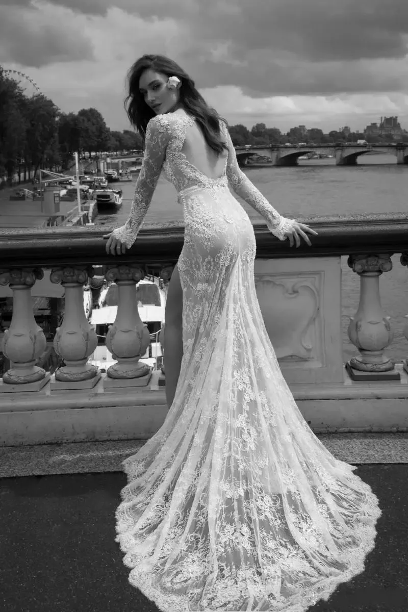 Sexy 2018 High Split Mermaid Wedding Dresses Deep V Neck Backless Long Sleeve Lace Appliqued Trumpet Custom made Bridal Gowns