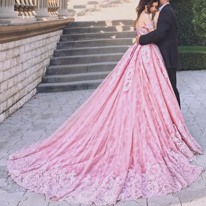 Lace Ball Gown Engagement Dresses Off Shoulder Applique Sleeveless Lace-Up Party Gown Evening Dress Glamorous Saudi Arabia Prom Dresses