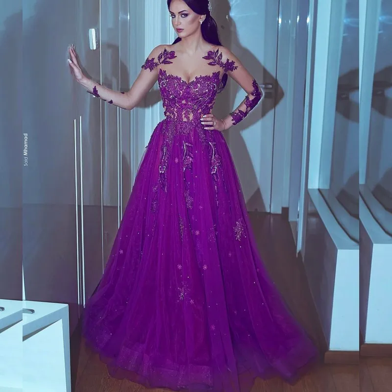 Elegancki Arabia Fioletowy Prom Dresses Zobacz przez czystą Klejnot Neck Długi rękaw Party Dress Sexy Koraliki Koronki Aplikacja Tulle Moda Suknie Wieczorowe