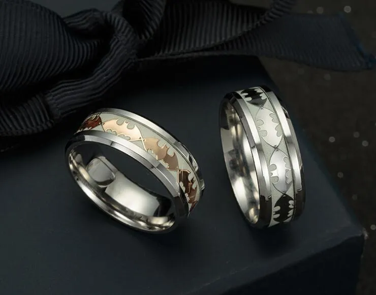 Anel para homens anéis luminosos do Batman para homens Black Gold Silver Stainless Aço Rings Glow in the Dark Macho Jewelry3277808