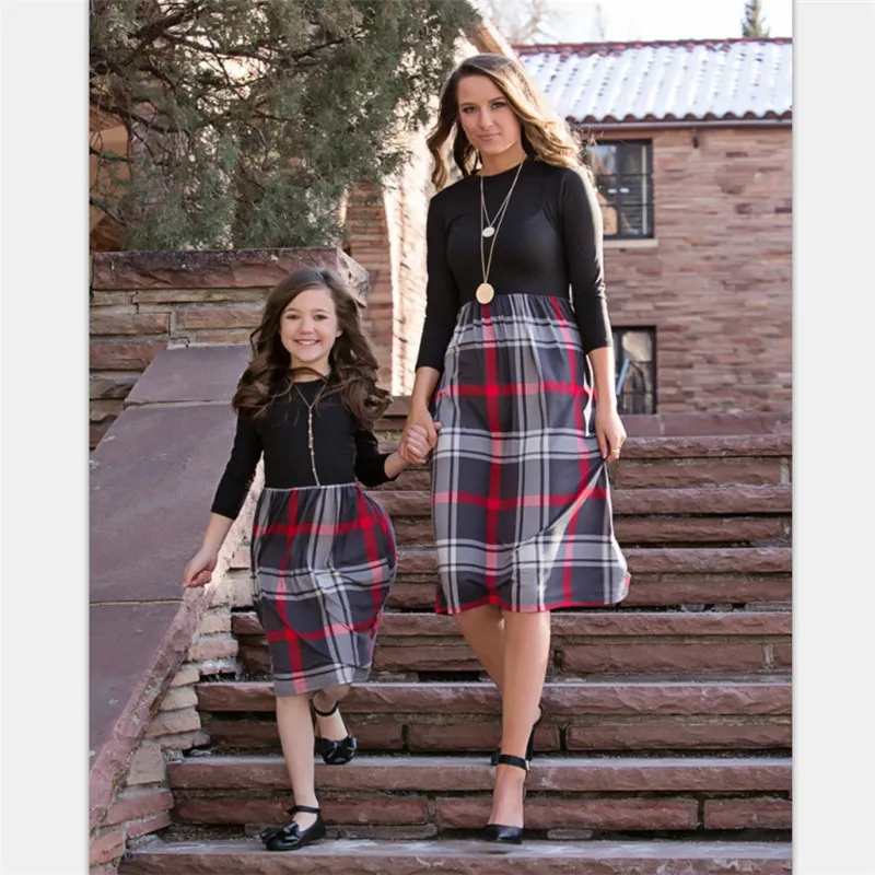 Annem Ve Ben Elbise Aile Eşleştirme Giyim Anne Ve Kızı Elbiseler 2018 Euramerican Moda Izgara Elbiseler Çocuklar Kız Giysileri Elbiseler
