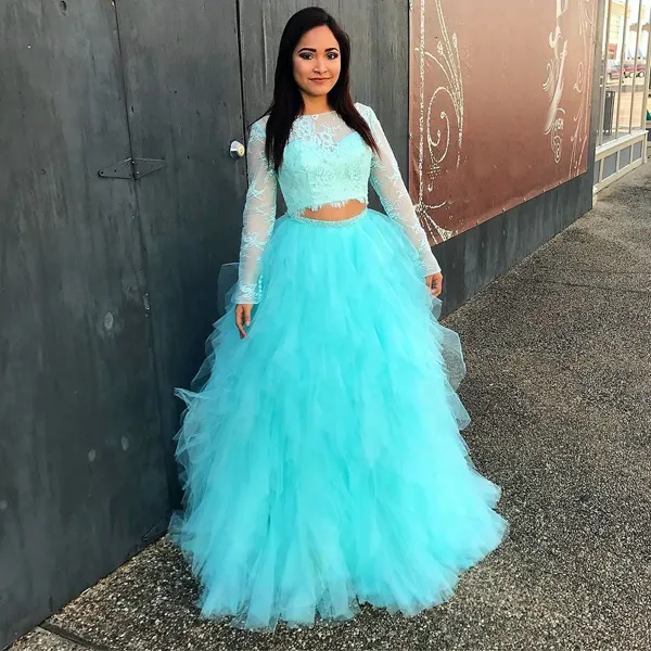 2019 Nouvelle Arrivée Deux Pièces Robes De Bal Illusion Manches Longues En Dentelle Crop Top Sheer Bateau Cou Volants Jupe En Tulle Aqua Bleu Robe De Soirée