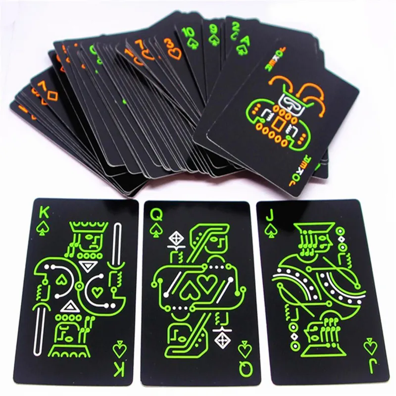100％プラスチックカード蛍光ポーカートランプカード高品質耐久の夜ライトポーカーコレクションゲームカード
