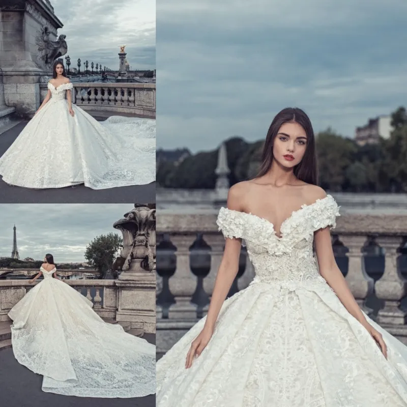2020 Off Shoulder Wedding Dress Full Lace Vestidos de Novia Ball Gown Bröllopsklänningar Sexiga Backless Bridal Gowns med Long Train