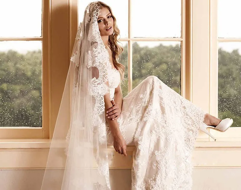 Lace Wedding Veil With Comb, Elegant Bridal Veil 2.5 Meters  display picture 1