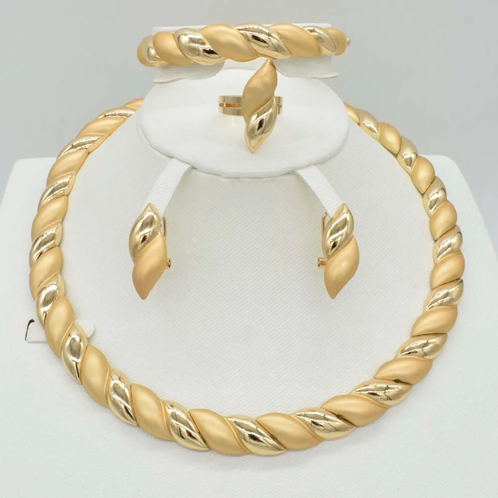 2018 novo 4sets venda quente dubai ouro plat de alta qualidade moda jóias conjunto África casamento mulheres jóias conjunto brinco