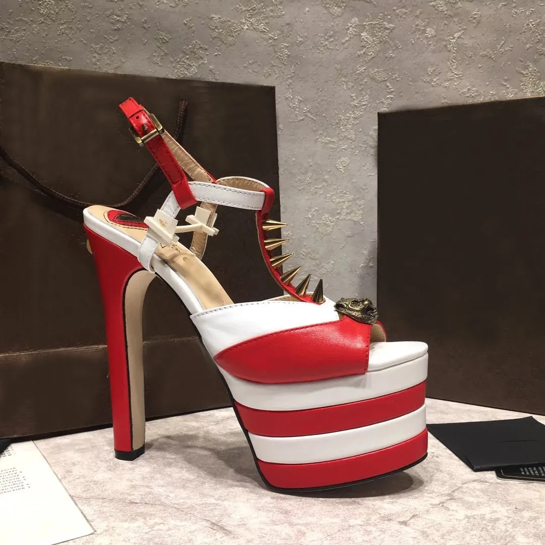 2018 16 cm tacco alto sandali gladiatore donna rivetti a spillo teschio con borchie peep toe piattaforma estate marca T mostra scarpe donna salto alto