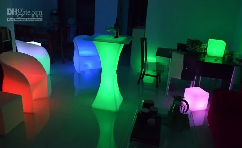 Neuer wiederaufladbarer LED-Leucht-Cocktailtisch, wasserdicht, leuchtender LED-Stehtisch, beleuchteter Couchtisch, Bar, KTV, Disco, Party-Versorgung A4983648
