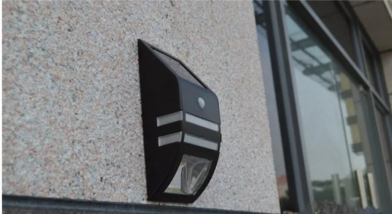 LED Solar Lamp PIR Detector de movimento Porta Wall Light Outdoor Wall Lamp Segurança Spot Lighting