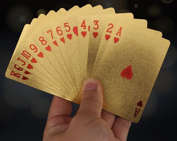 تمثال جديد لأسلوب Liberty Style Plastic Plant Plant Cards Gold Foil Poker Golden Poker Cards Dubai 24K Gaming Table Games