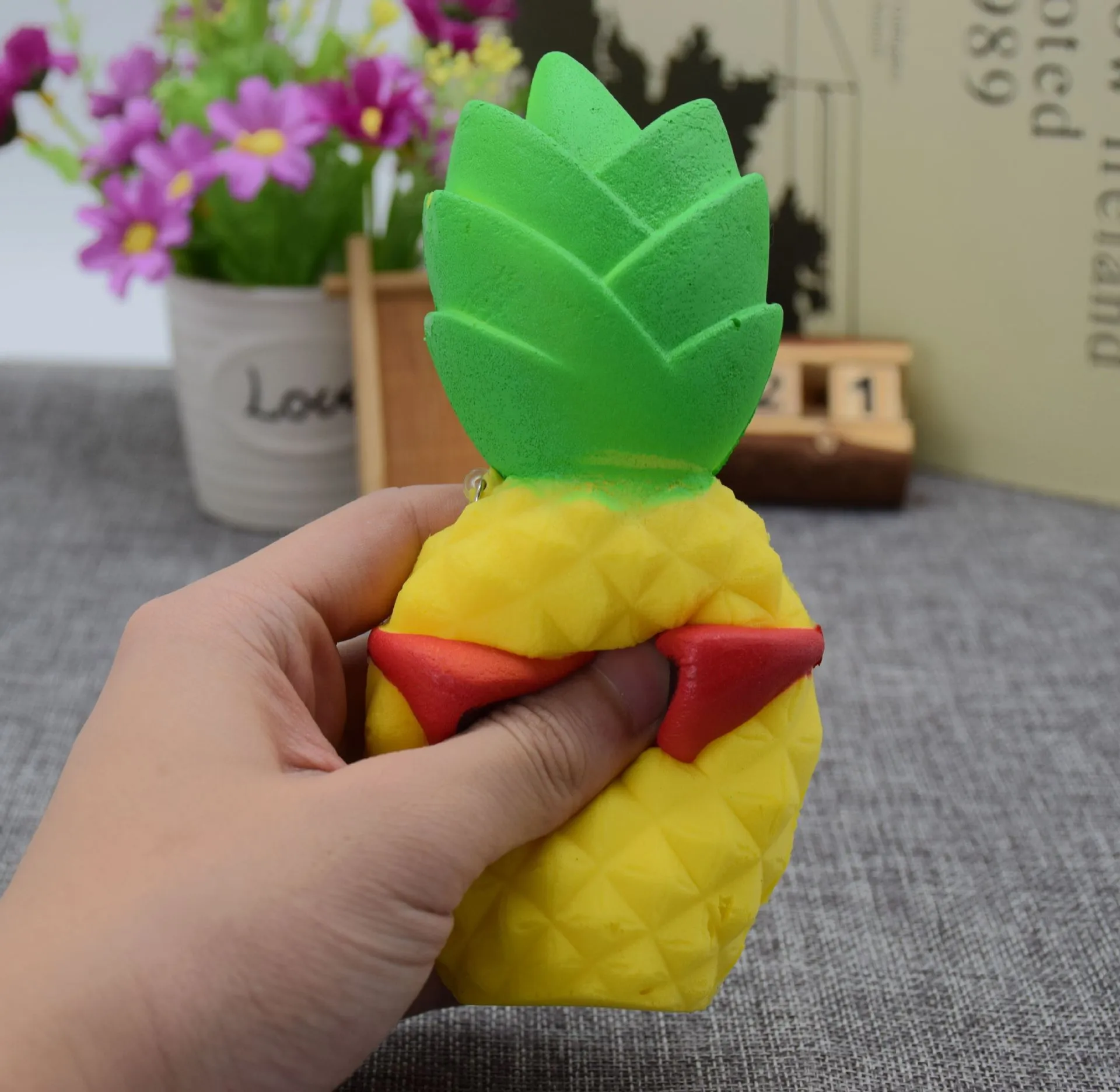 Pineapple 16*6.9CM Squishy Sunglasses Decompression Jumbo Scented Simulation Squishies Decoration Kids Toy Glasses Squeeze Gift