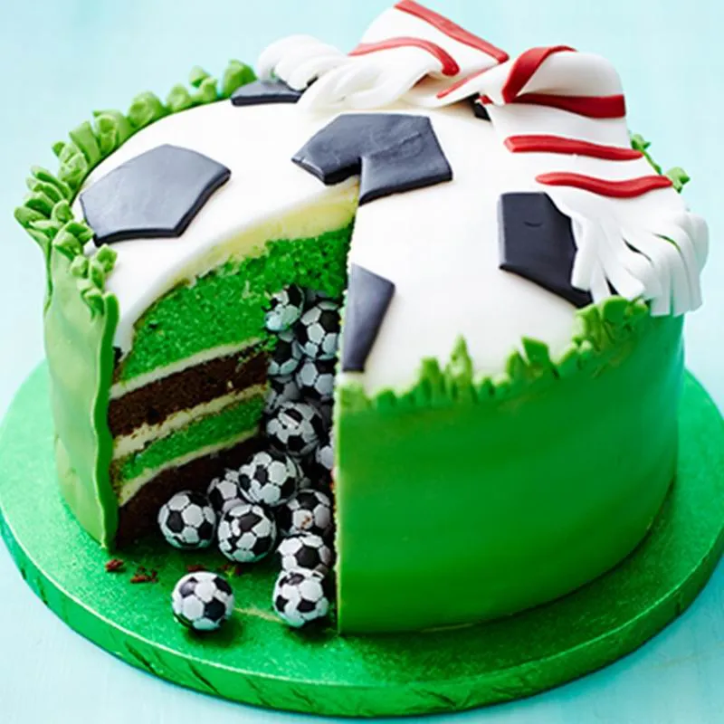 4 stks / set White Soccer Fondant Cake Cookie Sugarcraft Cutters Plunger Mallen Tools Cake Decorating Tools Geschenken