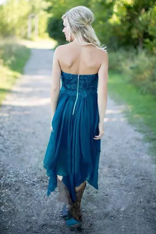 Hot Sale 2017 Teal Blå Asymmetrisk Hej Låg Kort Land Bridesmaids Klänningar Billiga Sweetheart Lace och Chiffon Main of Honor Gown en12251