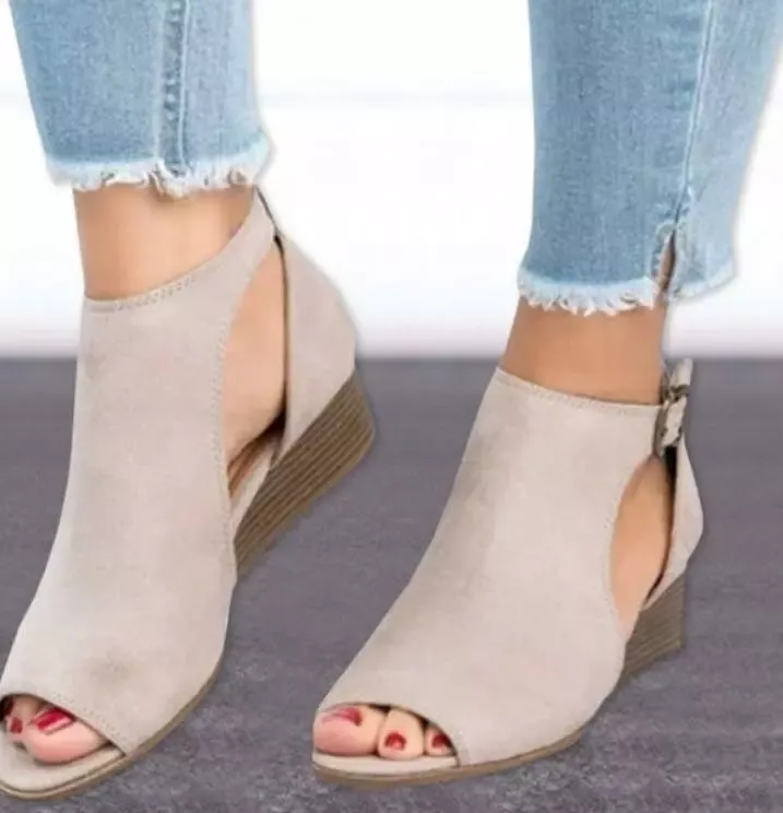 2018 femme boucles compensées poisson bouche sandales gladiateur femmes sandales mi talon sandales dames été peep toe femmes chaussures W563