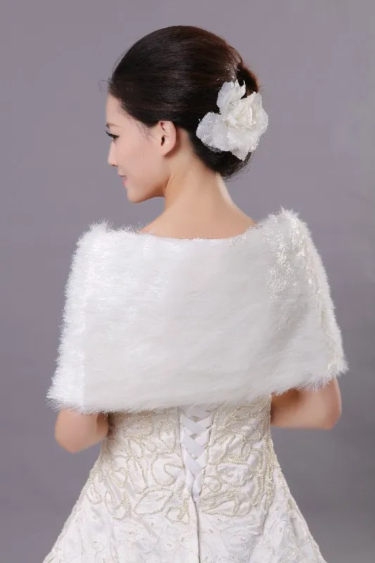 2018 offre spéciale mode élégant chaud fausse fourrure ivoire boléro mariage Wrap châle mariée veste manteau accessoires livraison gratuite