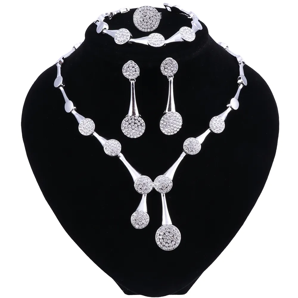 Set di gioielli di perline africane Collana di orecchini di cristallo Collana di orecchini Set di anelli Accessori per abbigliamento da donna Set di gioielli da sposa 2018