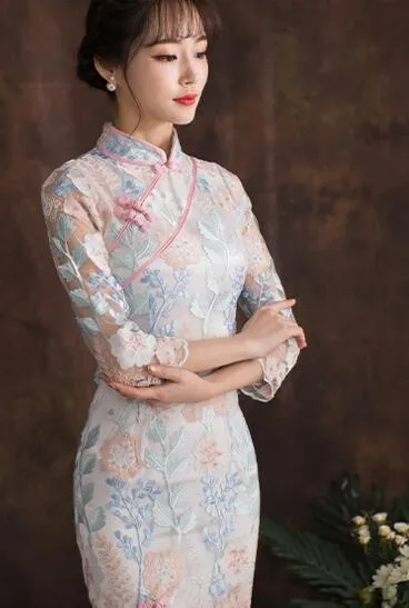 Hot Sale Summer Traditional Lace Chinese Cheongsam Long Style QiPao 2020 With 3/4 Long Sleeves Formal Gowns Dresses for Women