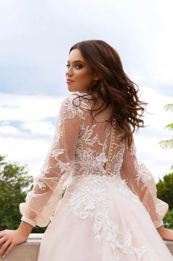 Cheap Bohemian Country Garden Wedding Dresses Plugging Top Illusion Floral Flower Beach Bridal Gown puff Long Sleeve Organza robes5124625